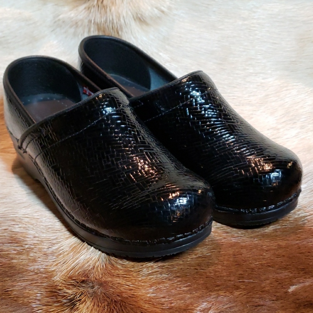 Sanita Clogs
